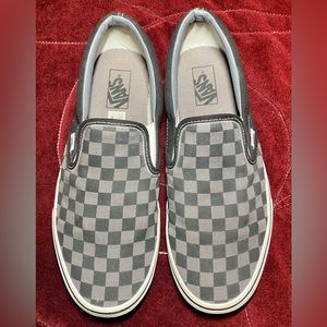 Men’s VANS Size 11 Classic Slip-on Black and Gray Checkerboard Shoes